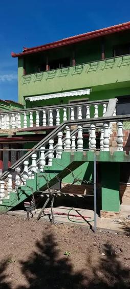 Casă cu Teren 250 Mp în Central