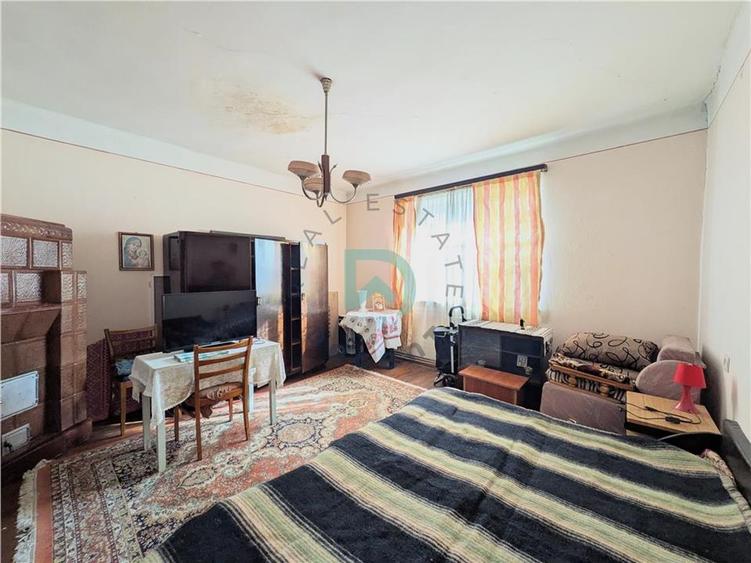 Casă individuală cu 4 camere cu Teren 262 Mp în Tractorul