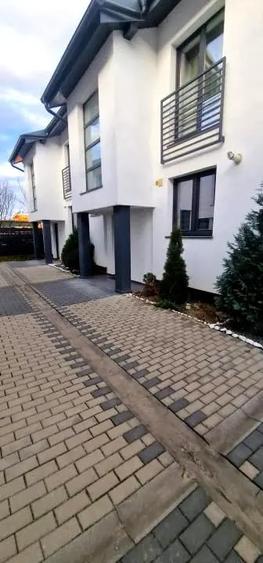 Casă cu 4 camere cu Teren 33 Mp în Central