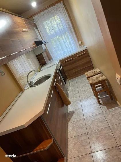 Apartament cu 3 camere decomandat în Rahova