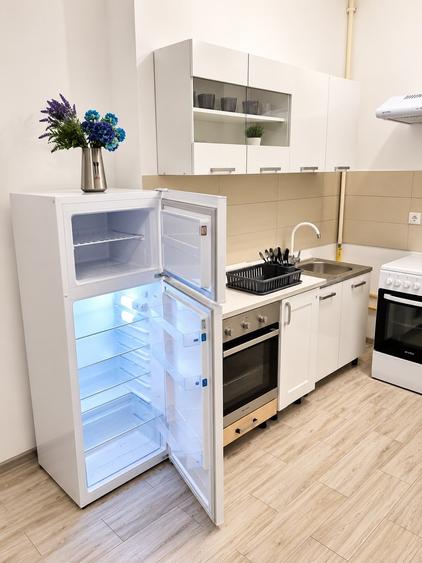 De Închiriat – Apartament 2 Camere  Zona Campus  Vedere la Lac  Parcare Subteran - 3