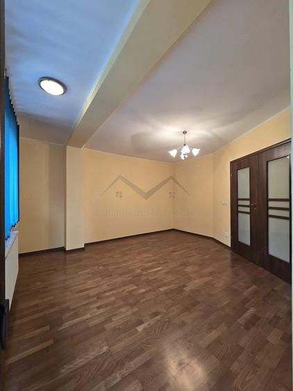 Apartament cu 2 camere decomandat în Filiași