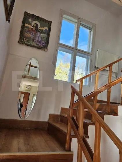 Casă cu 4 camere cu Teren 2432 Mp în Central