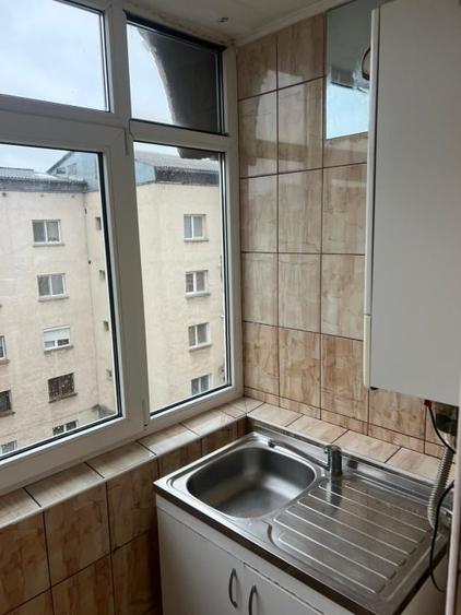 Apartament cu 3 camere decomandat, mobilat în Balș