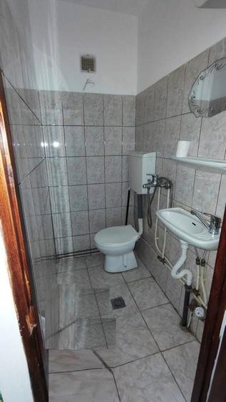 Apartament cu 3 camere decomandat, mobilat în Zorilor