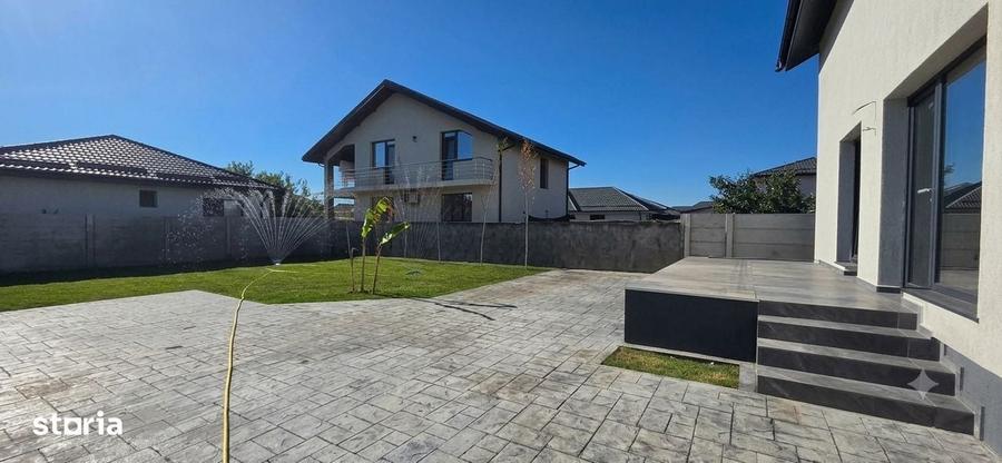 Casă cu 4 camere în Clinceni