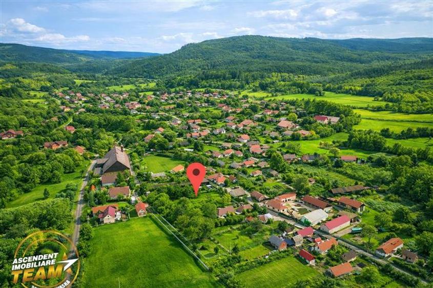 Casă individuală cu 2 camere cu Garaj în Dalnic