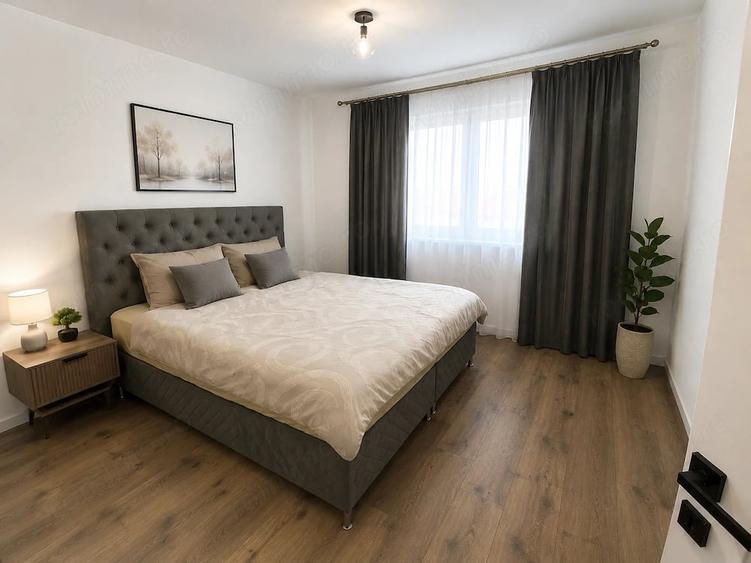 Apartament cu 4 camere decomandat în Central