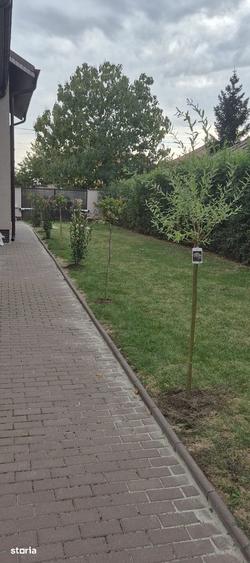 Casă cu 6 camere cu Teren 2106 Mp în Piatra