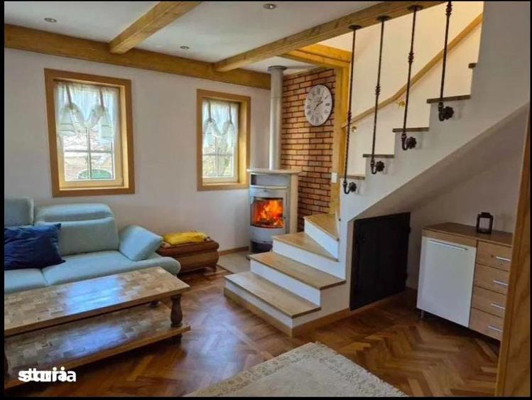 Casă cu 3 camere decomandat cu Teren 300 Mp în Central