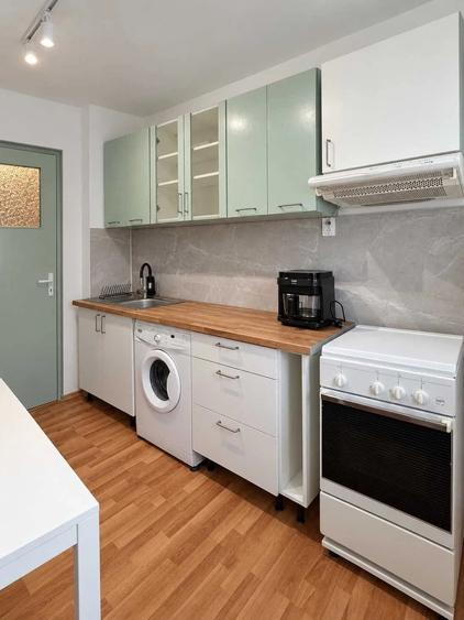 Apartament cu 2 camere decomandat în 1 Decembrie 1918