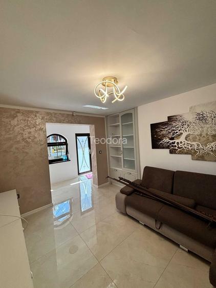 Casa de inchiriat cu 3 camere, curte, garaj si foisor