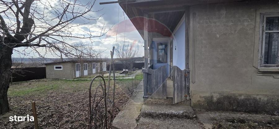 Casă cu 4 camere în Stanca