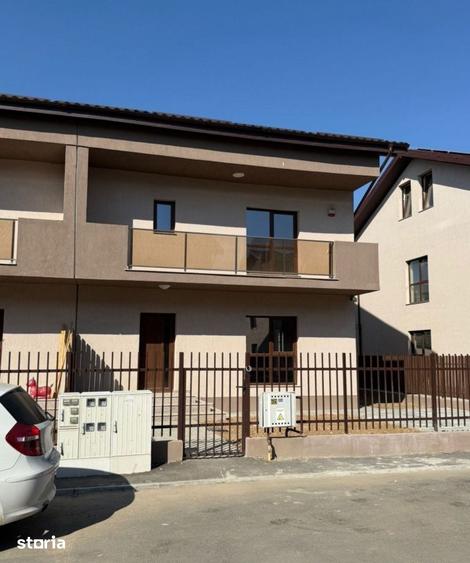 Casă cu 4 camere cu Teren 254 Mp în Dobroești