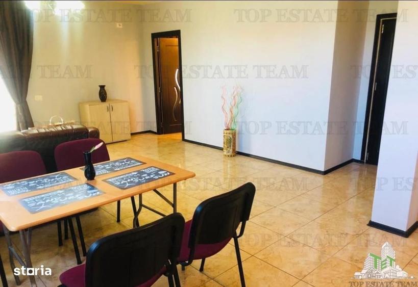 Casă cu 4 camere în Palazu Mare