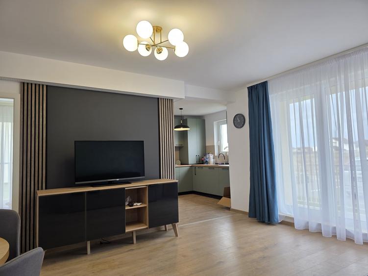 Apartament cu 3 camere decomandat în Sânpetru