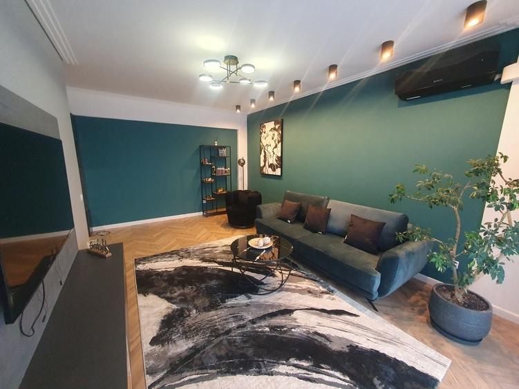 Apartament cu 2 camere decomandat în Calea București