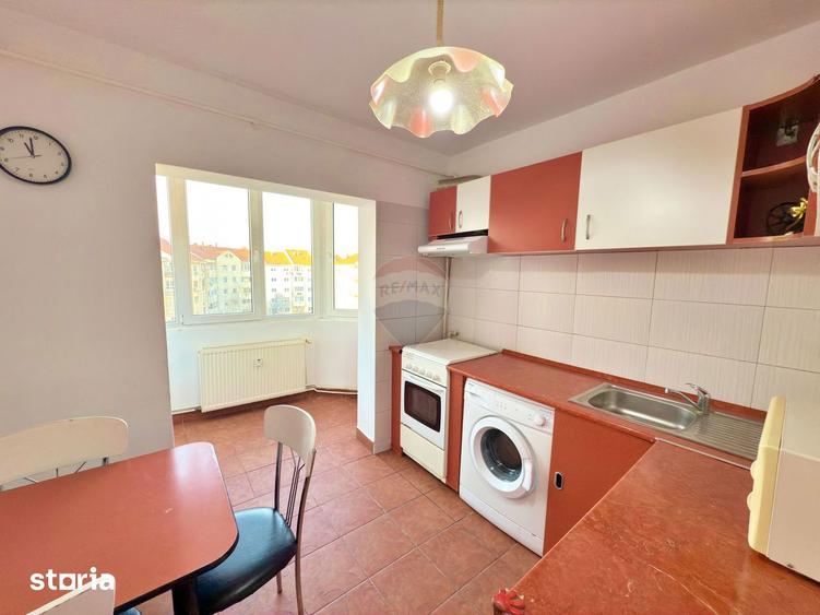 Apartament cu 3 camere decomandat, mobilat în Drăgășani