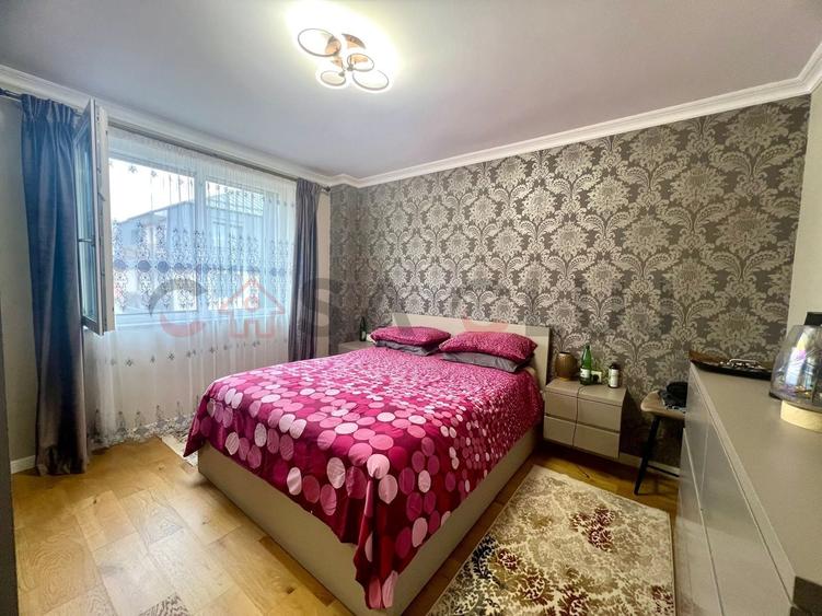 Apartament cu 3 camere semidecomandat, mobilat în Chinteni
