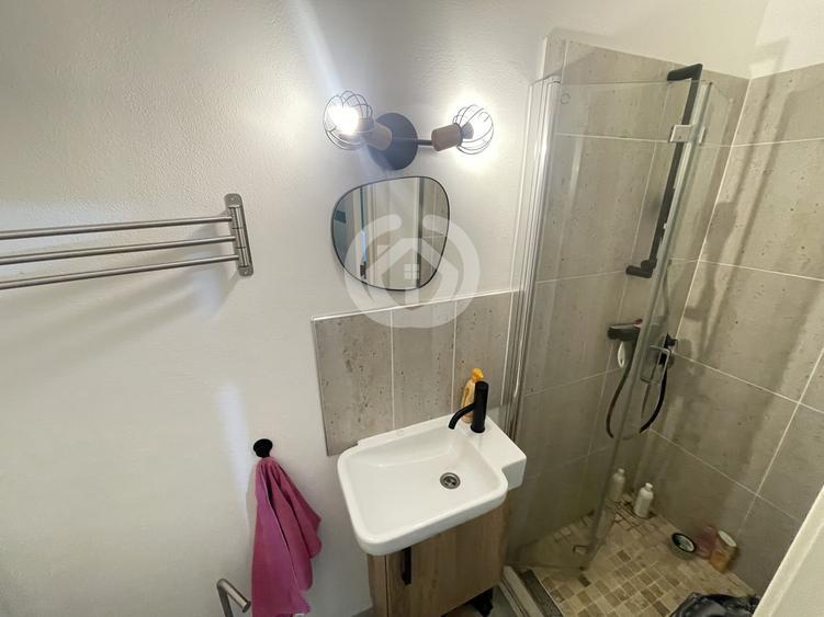 Garsonieră decomandată, mobilată în Ultracentral