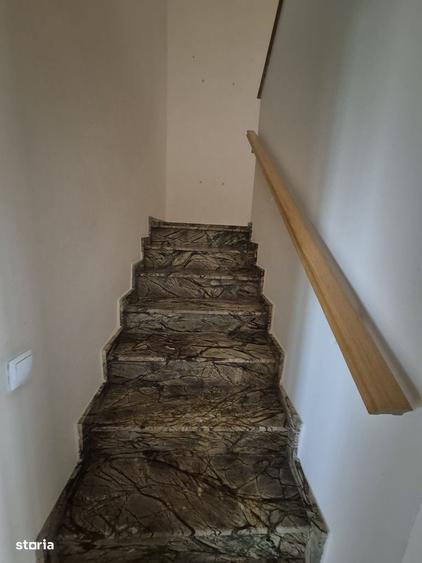 Casă cu 4 camere în Roua
