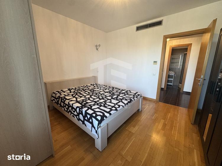 Apartament cu 3 camere în Văcăresti