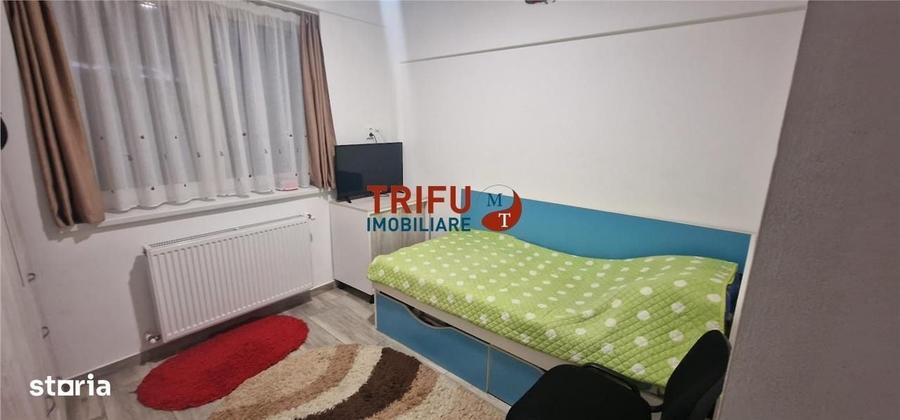 Apartament cu 4 camere decomandat în Central