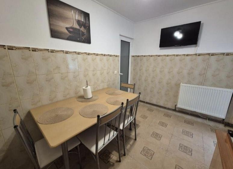 Apartament cu 2 camere decomandat în Slănic-Moldova