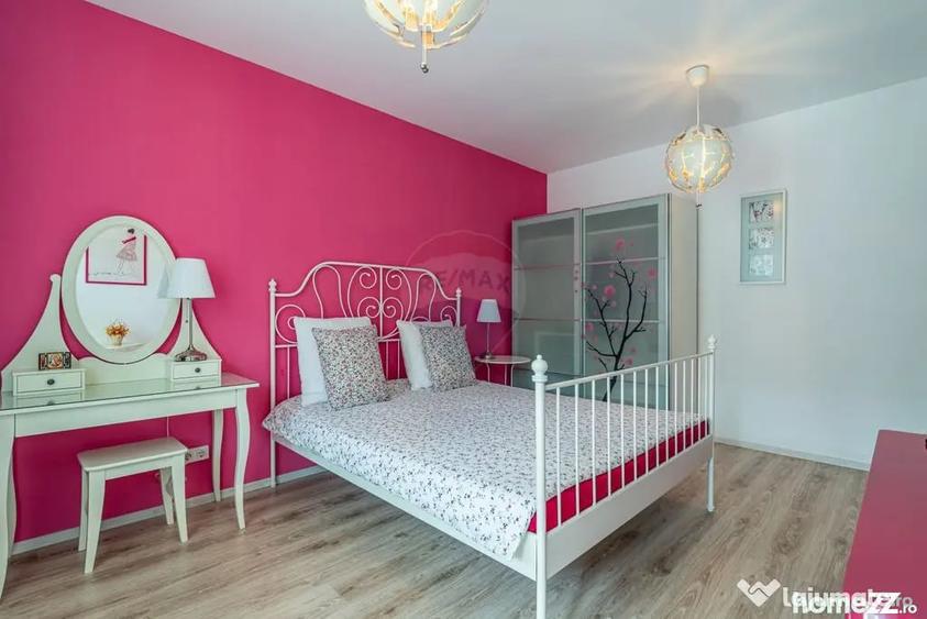 Apartament cu 2 camere decomandat în Castelul Peleș