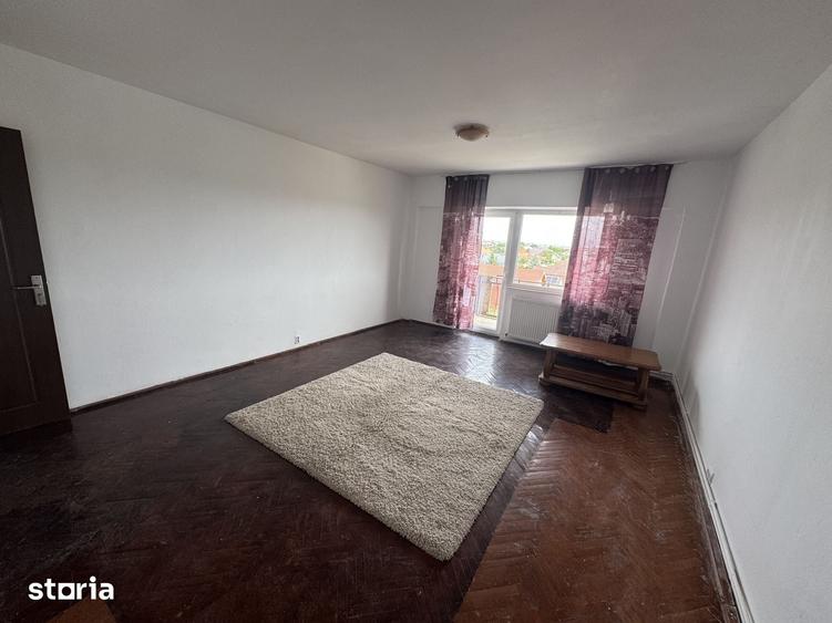 Apartament cu 2 camere decomandat în Carpați 2