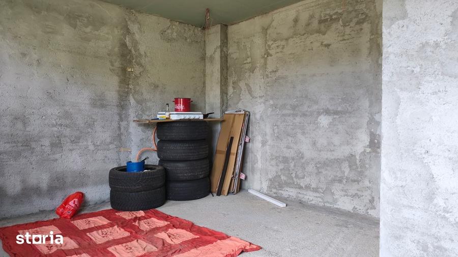 Casă cu 5 camere cu Teren 948 Mp în Central