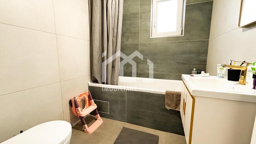 Apartament cu 3 camere semidecomandat, mobilat în Apahida