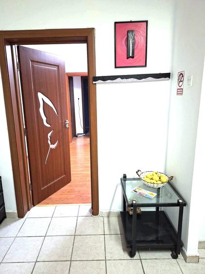 Apartament cu 2 camere decomandat în Drumul Taberei