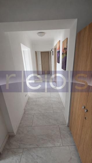 Apartament cu 4 camere decomandat, mobilat în Unirii
