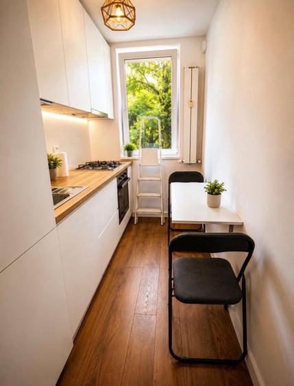 Apartament cu 2 camere semidecomandat, mobilat în 1 Mai