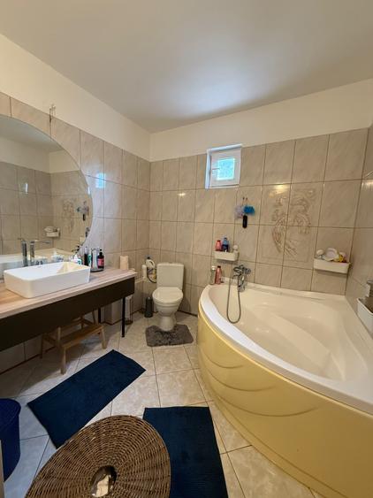 Casă individuală cu 6 camere cu Teren 270 Mp în Brâncoveanu