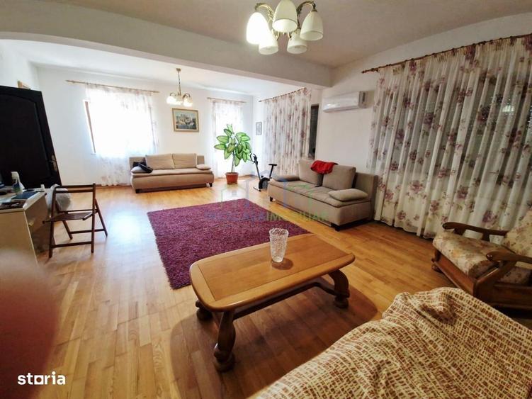 Casă cu 4 camere cu Teren 2936 Mp în Coșoveni