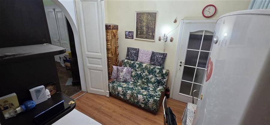 Apartament cu 4 camere decomandat, mobilat în Fabric
