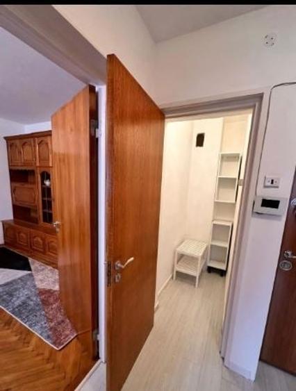 Apartament cu 3 camere semidecomandat, mobilat în Nicolae Grigorescu