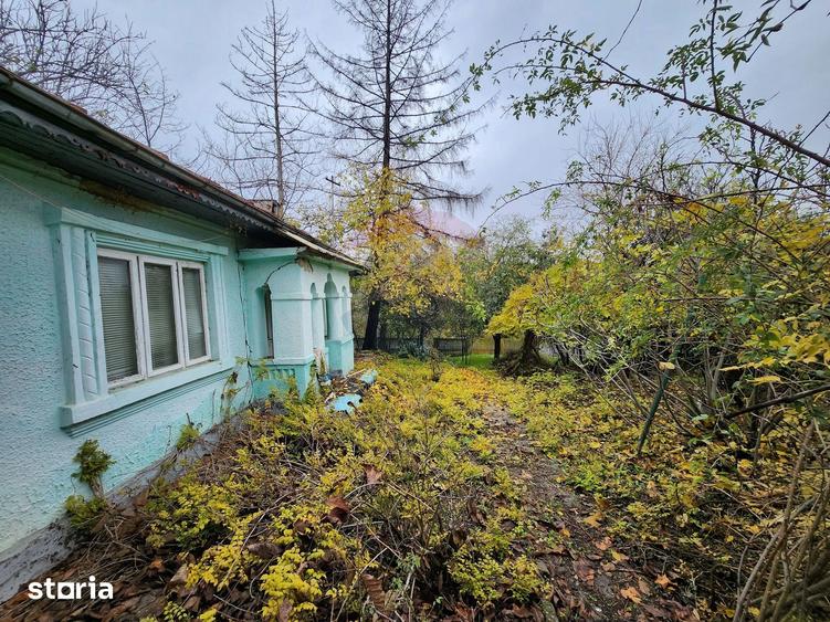 Casă cu 3 camere cu Teren 2200 Mp în Băneasa