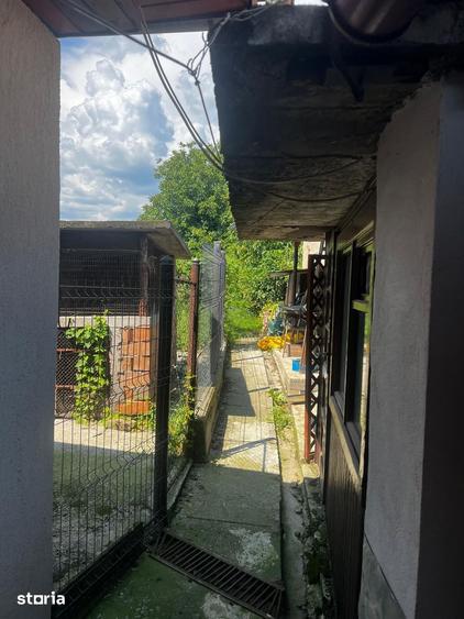Casă cu 3 camere cu Teren 575 Mp în Aninoasa