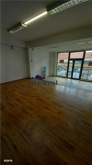 De inchiriat spatiu comercial ( pretabil si pentru birouri) - 5