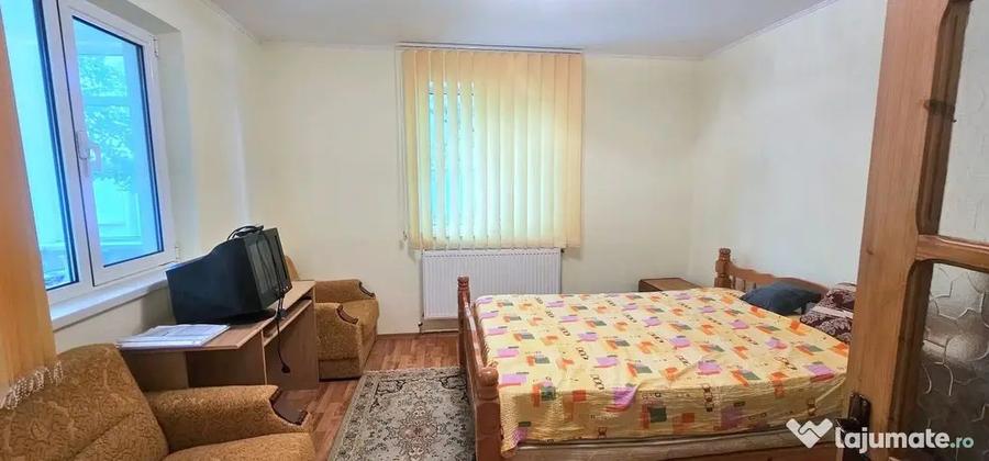 Casă cu 3 camere cu Canalizare în Vânători