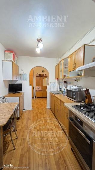 Apartament cu 3 camere decomandat în Est