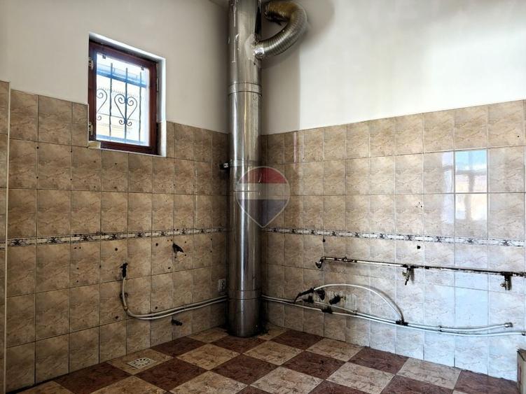 Spațiu comercial, de 226 mp, în P-ța Alba Iulia