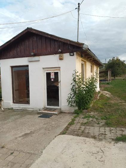 Casă cu Teren 1705 Mp în Zam