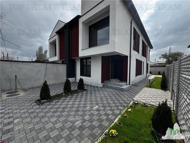 Duplex cu 5 camere cu Teren 250 Mp în Central