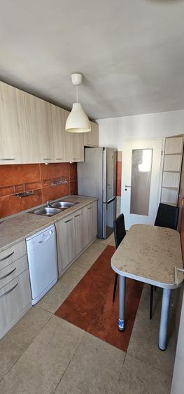 Apartament cu 2 camere decomandat în Gării