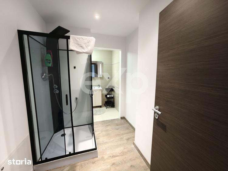 Apartament cu 7 camere în Central