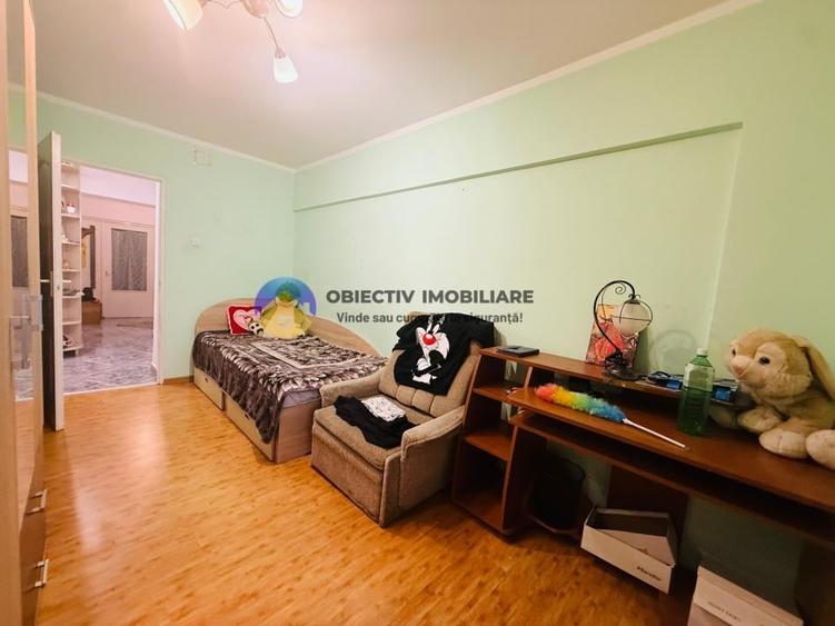 Apartament cu 3 camere decomandat, mobilat în 1 Mai